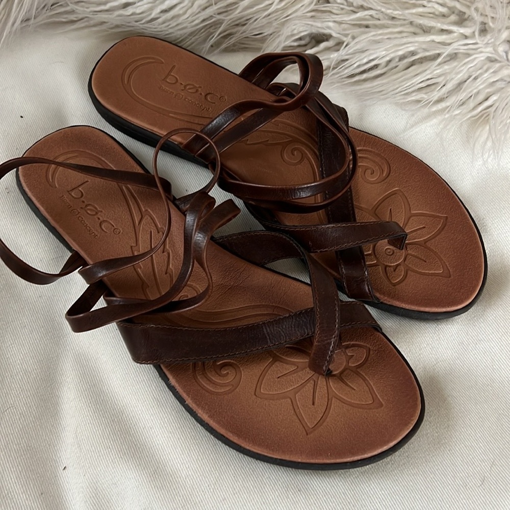 B.O.C strappy sandal size 10